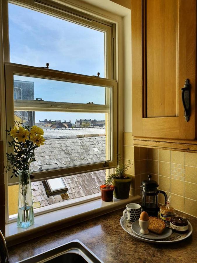 Stylish Flat In Central Tenby & Free Parking Exterior foto